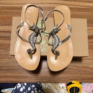 3/$20 🎉 BAMBOO - Adorable seahorse silver tone sandals, 7.5